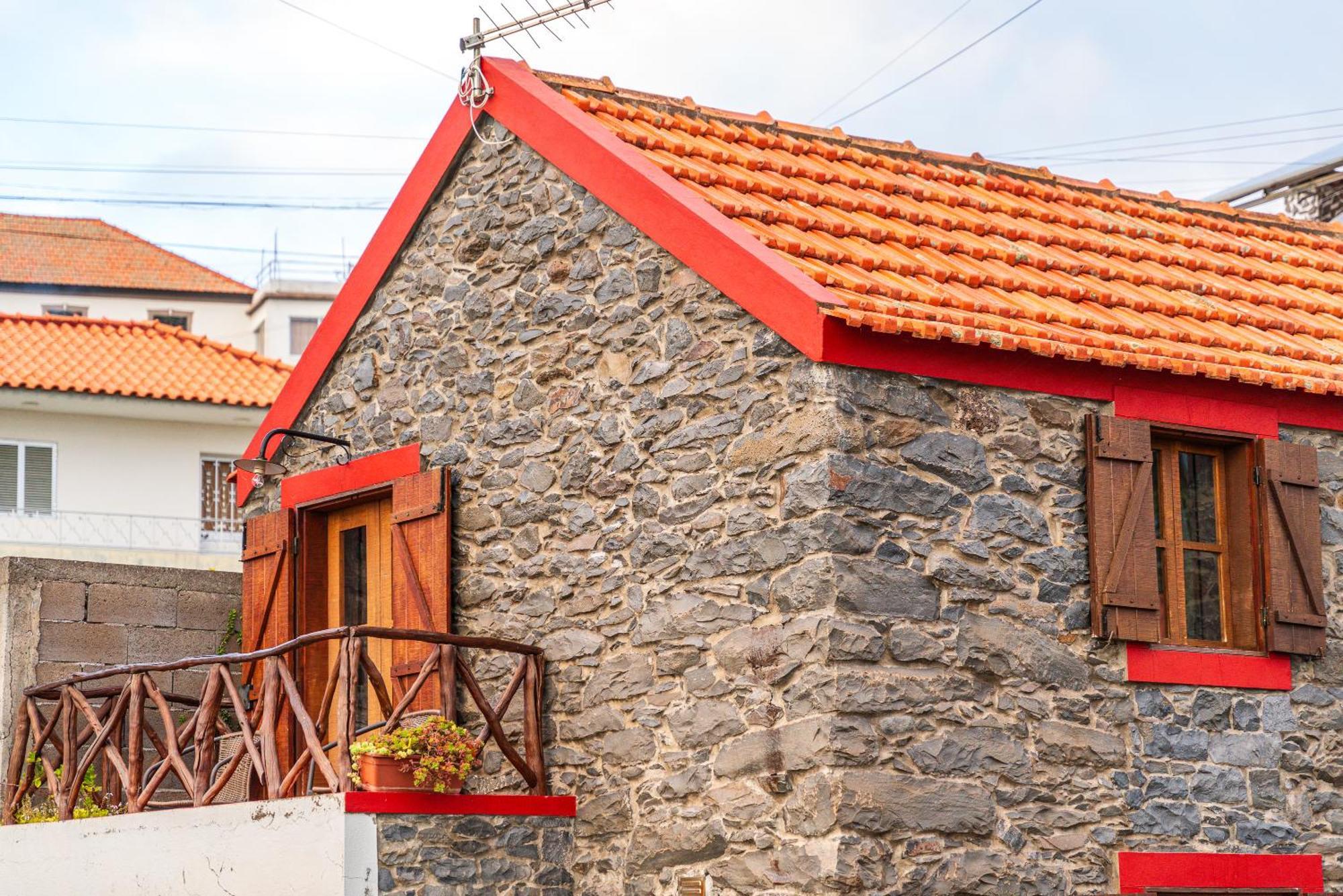 King's House - Centennial House * Ribeira do Raposo