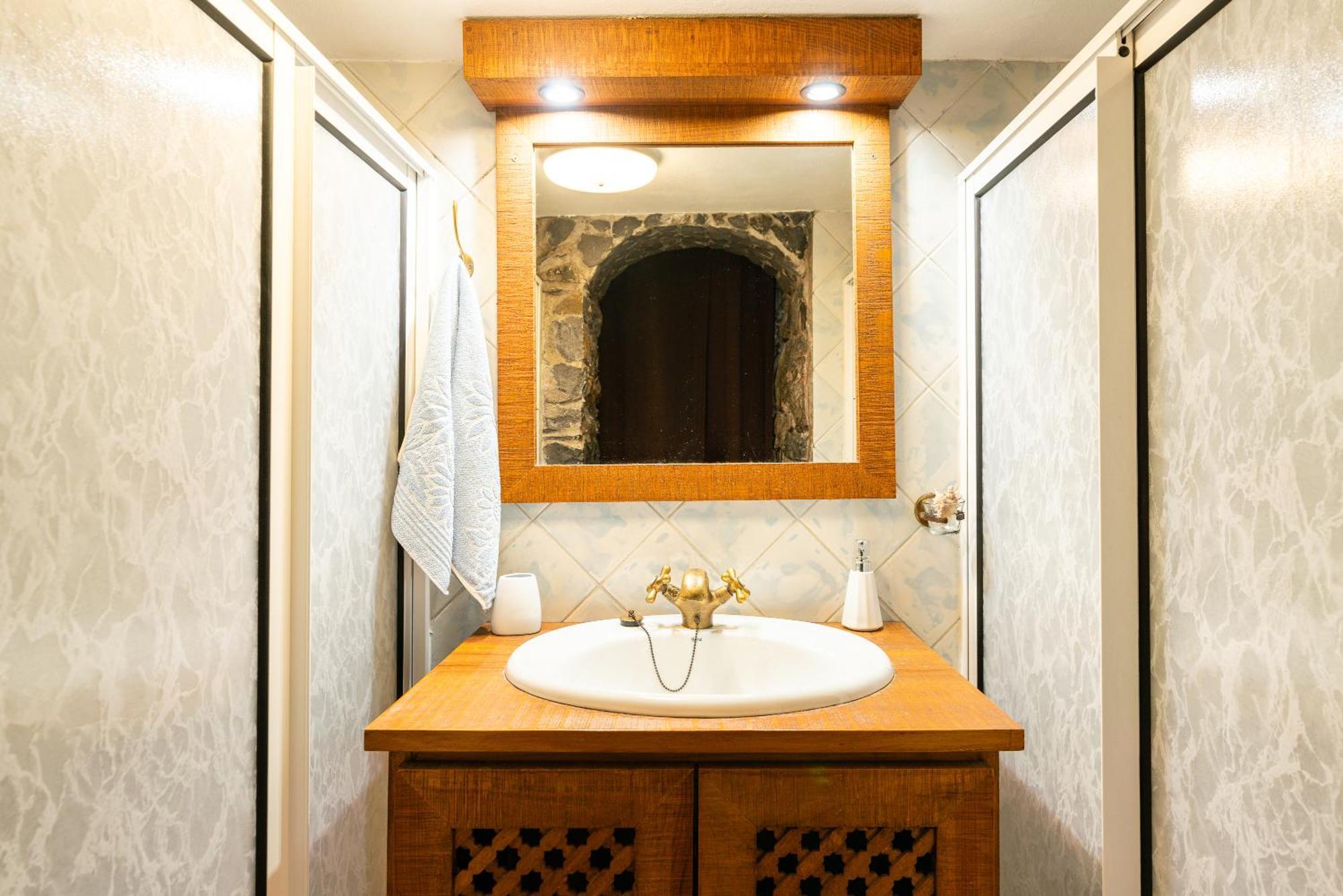 King's House - Centennial House Ribeira do Raposo