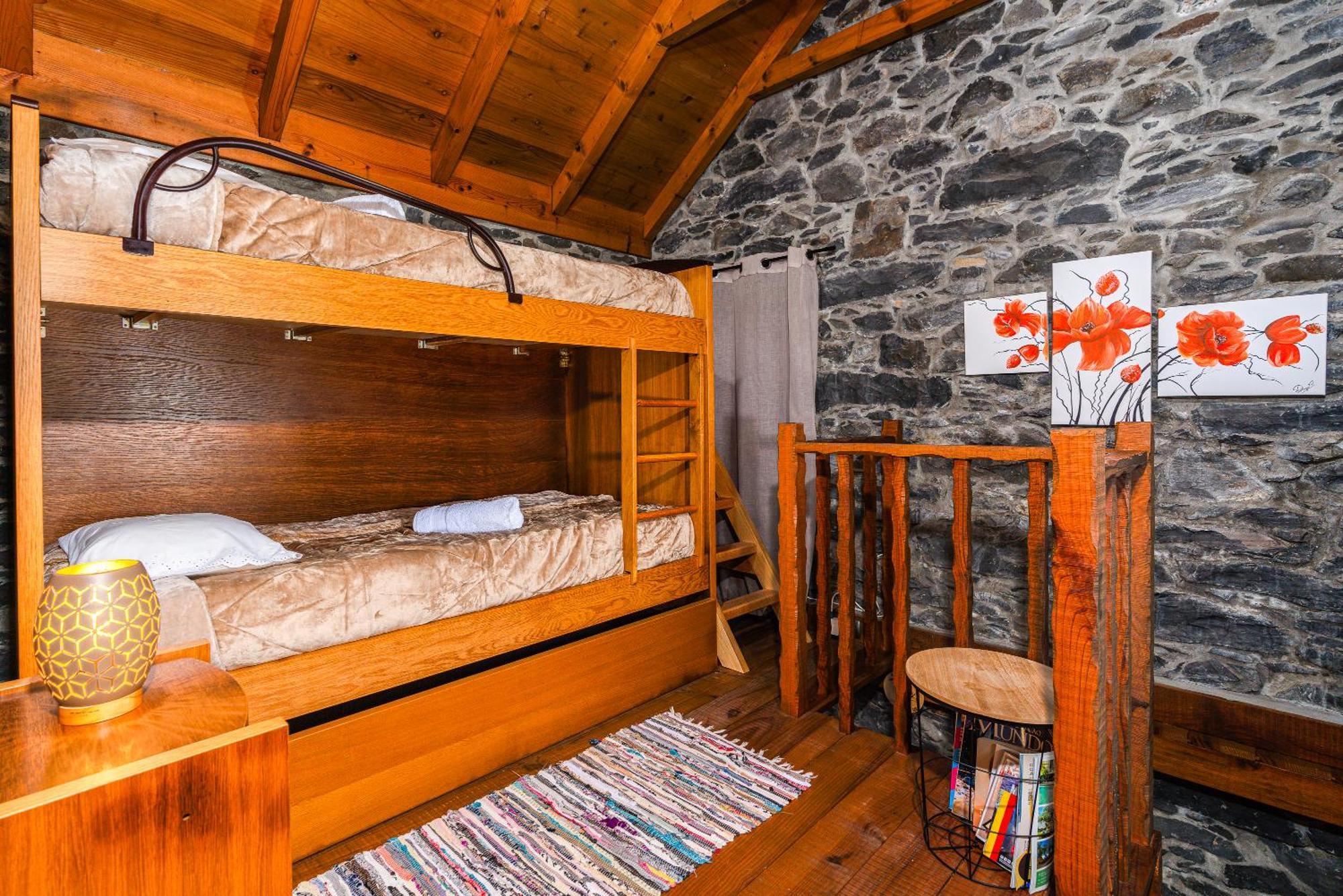 King's House - Centennial House Ribeira do Raposo